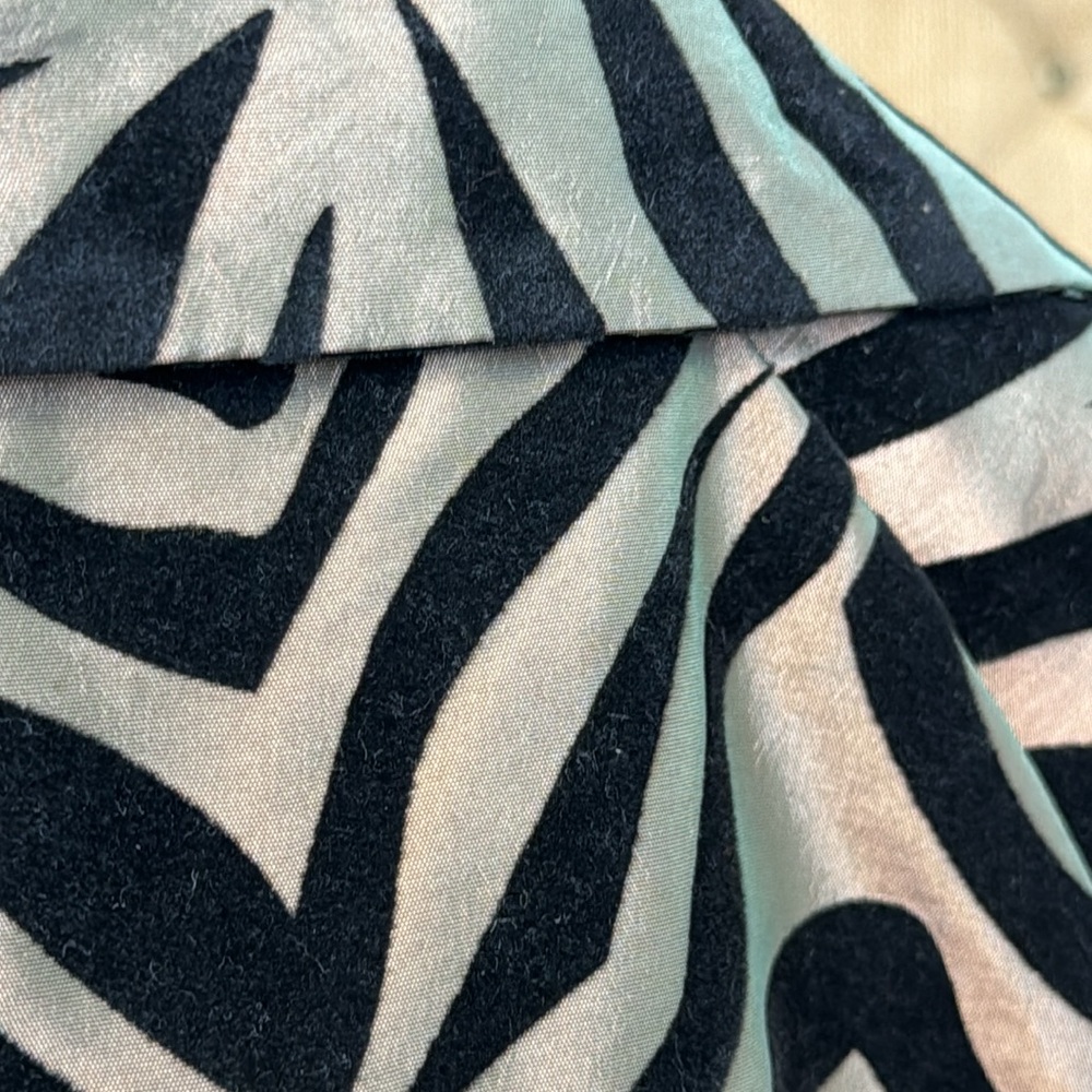 UBU jacket - Picture 9 of 10